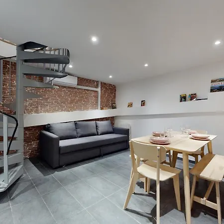 Superbe Loft Avec Patio - Tour Eiffel Paris