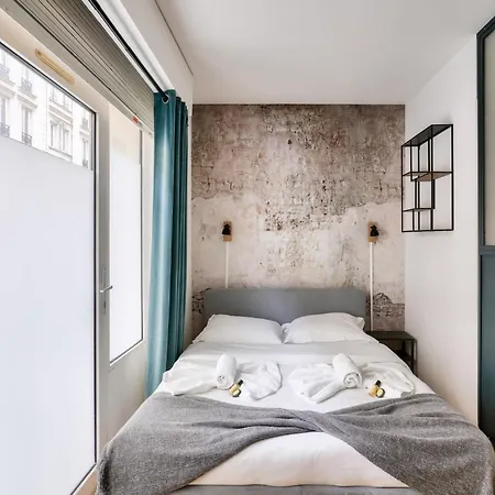 Superbe Loft Avec Patio - Tour Eiffel * 巴黎