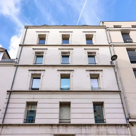 Superbe Loft Avec Patio - Tour Eiffel Διαμέρισμα *