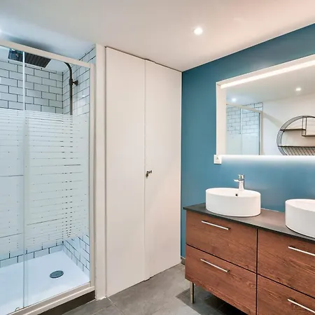 Superbe Loft Avec Patio - Tour Eiffel